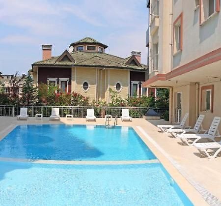 Memory Suites Бююкчекмедже Екстериор снимка