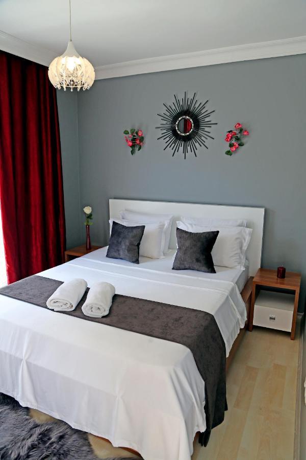 Memory Suites Бююкчекмедже Екстериор снимка