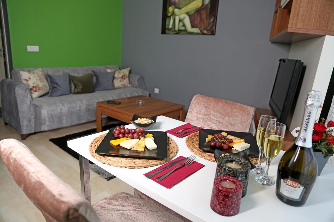 Memory Suites Бююкчекмедже Екстериор снимка