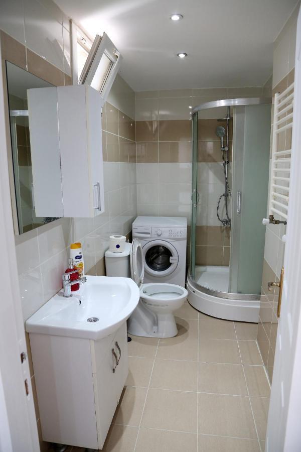 Memory Suites Бююкчекмедже Екстериор снимка