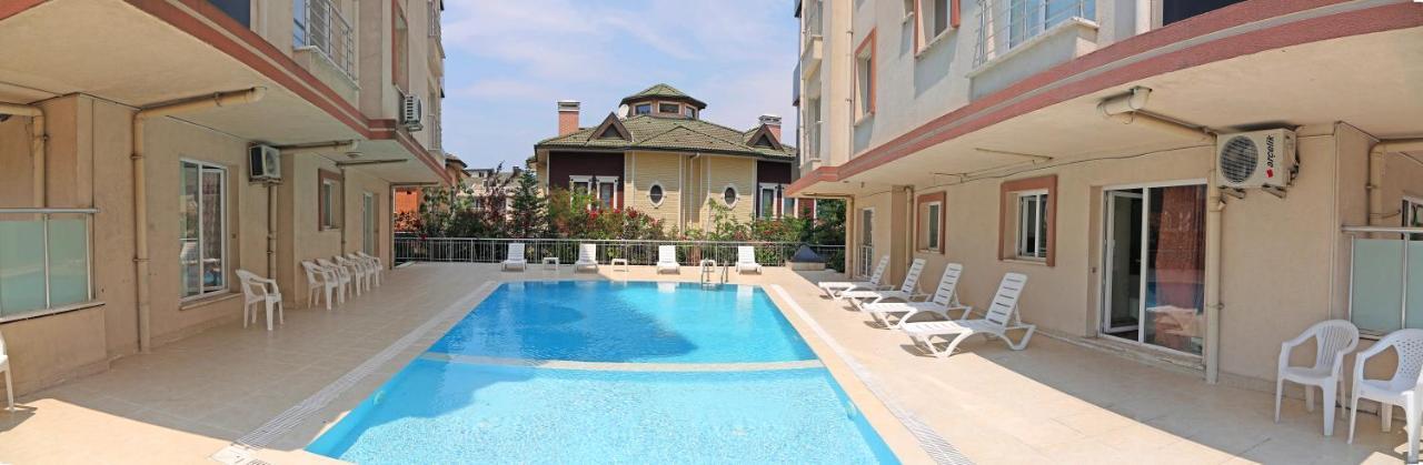 Memory Suites Бююкчекмедже Екстериор снимка