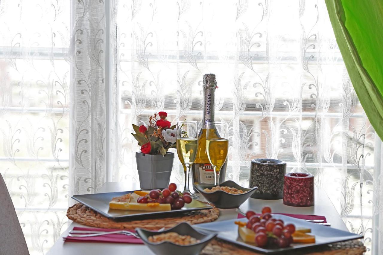 Memory Suites Бююкчекмедже Екстериор снимка